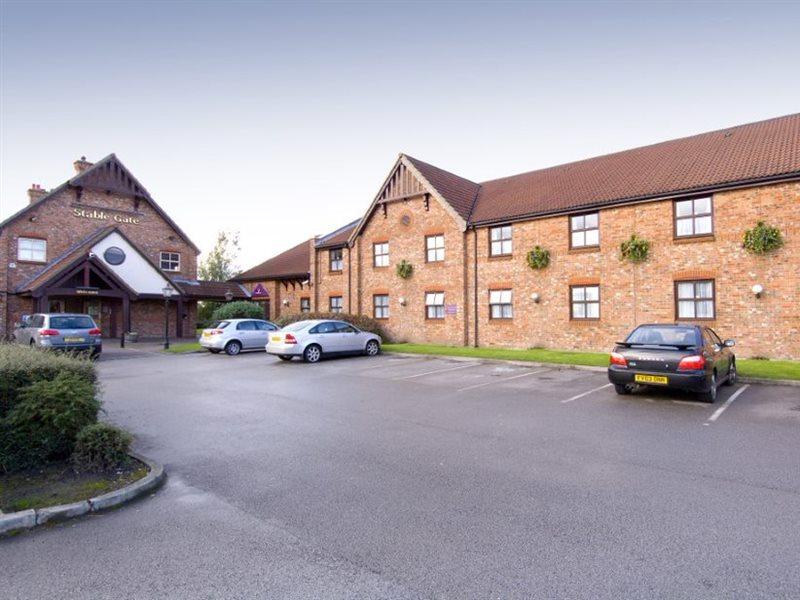 Premier Inn Manchester - Handforth Exterior foto